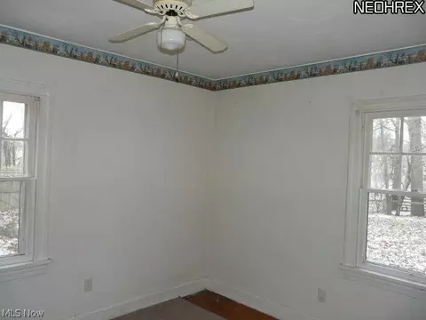 150 Charles Ct, Elyria, OH 44035 photo 6