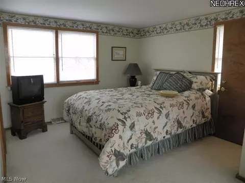 703 Cedar Point Rd, Sandusky, OH 44870 photo 15
