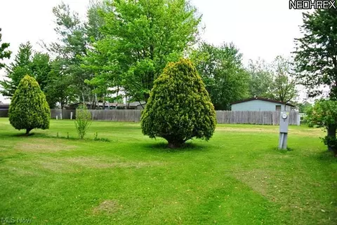 480 Stallion Ct, Lagrange, OH 44050 photo 4