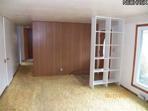 253 Thomas Ave, Munroe Falls, OH 44262 photo 3