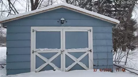 3603 Silvieus St, Ashtabula, OH 44004 photo 3