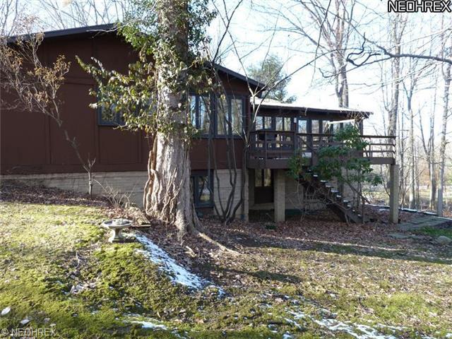 6877 Tanglewood Dr, Youngstown, OH 44512 photo 11
