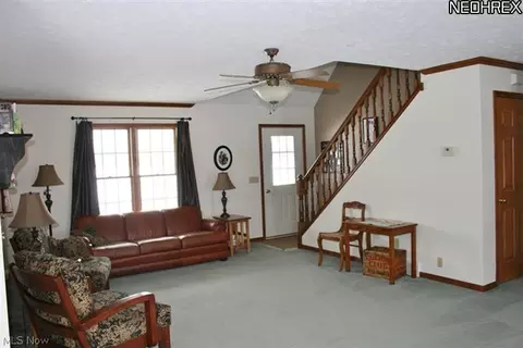41538 Rachael Dr, Lagrange, OH 44050 photo 2