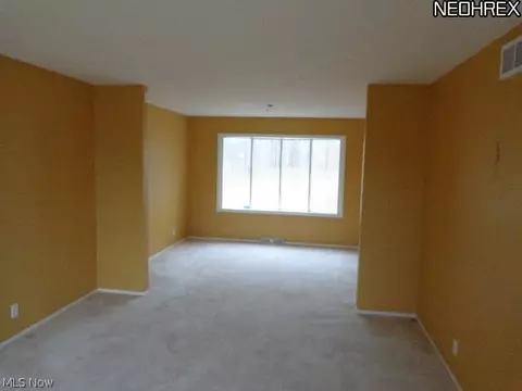 42861 Albrecht Rd, Elyria, OH 44035 photo 2