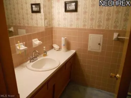 30836 Harrison Rd, Wickliffe, OH 44092 photo 12