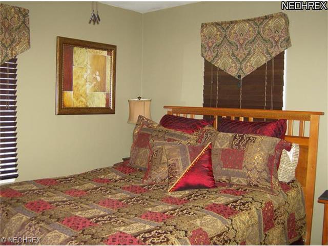 5825 Poland Struthers Rd, Youngstown, OH 44514 photo 11