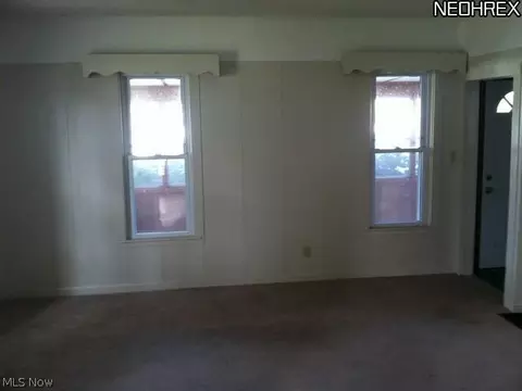 1124 E 17th St, Ashtabula, OH 44004 photo 10