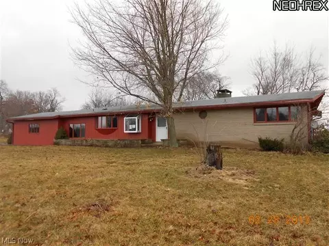 229 Pine St, Creston, OH 44217 photo 1