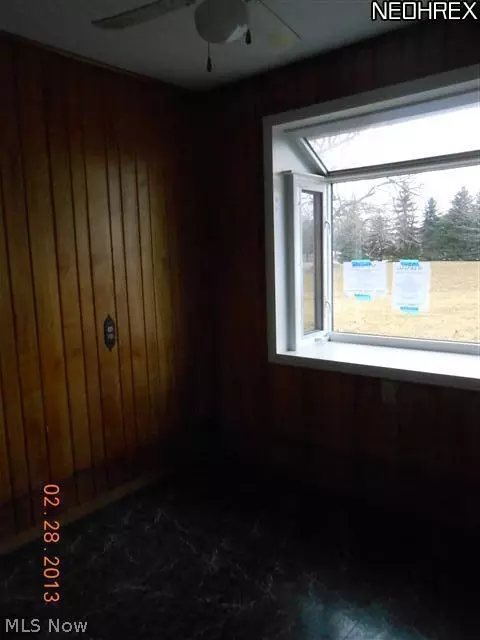 229 Pine St, Creston, OH 44217 photo 8