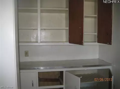 785 Work Dr, Akron, OH 44320 photo 11