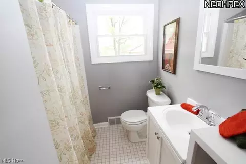 30616 Royalview Dr, Willowick, OH 44095 photo 11