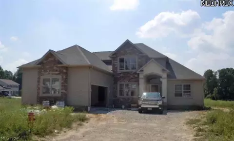 522 Berklee Dr, Youngstown, OH 44514 photo 1