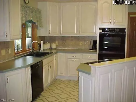 3132 Berwin Dr, Stow, OH 44224 photo 5