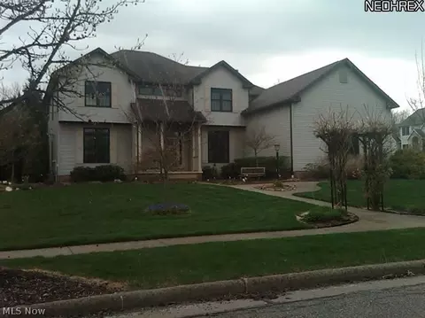 3132 Berwin Dr, Stow, OH 44224 photo 1
