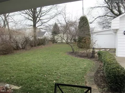 29704 Sylvan Dr, Willowick, OH 44095 photo 23