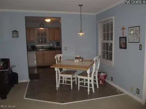 29704 Sylvan Dr, Willowick, OH 44095 photo 8
