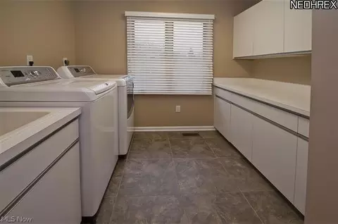 32560 Shadowbrook Dr, Solon, OH 44139 photo 22