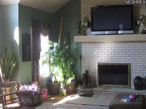 150 Rocky Ledge Dr, Struthers, OH 44471 photo 5