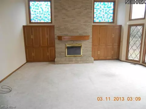 32485 Shadowbrook Dr, Solon, OH 44139 photo 5