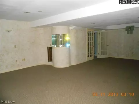 32485 Shadowbrook Dr, Solon, OH 44139 photo 8