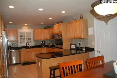 703 Kingfisher Ct, Huron, OH 44839 photo 3