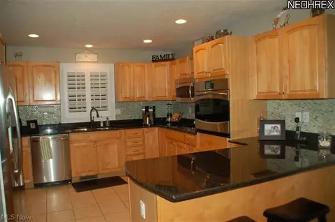 703 Kingfisher Ct, Huron, OH 44839 photo 4