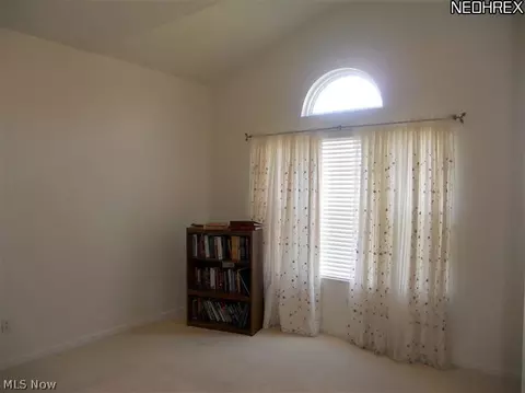 5645 Clingan Rd #22-D, Struthers, OH 44471 photo 18