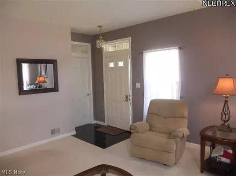 5645 Clingan Rd #22-D, Struthers, OH 44471 photo 4
