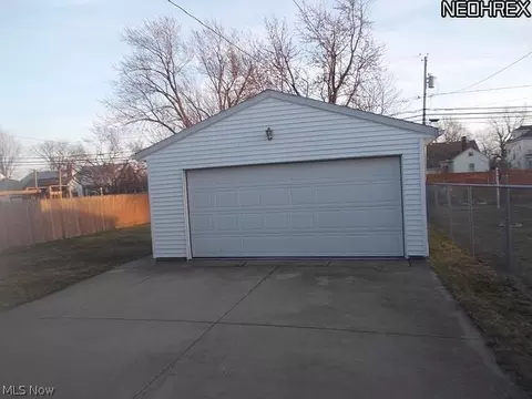 2508 E 30 St, Lorain, OH 44055 photo 8