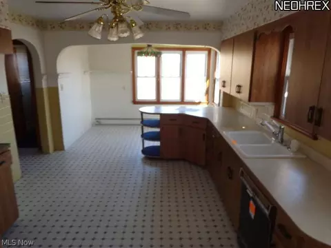 9645 Murray Ridge Rd, Elyria, OH 44035 photo 2