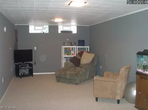 394 Clarmont Rd, Willowick, OH 44095 photo 6