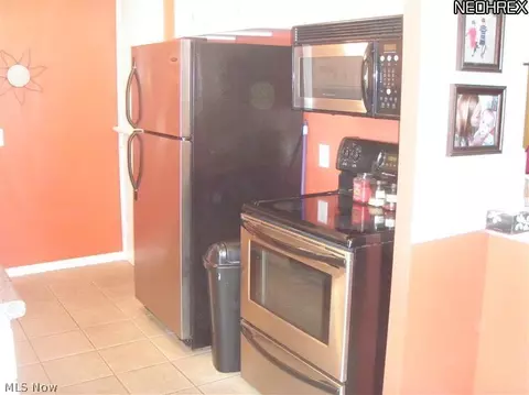 394 Clarmont Rd, Willowick, OH 44095 photo 7