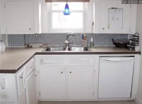 136 Wilson St, Struthers, OH 44471 photo 9