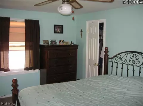 28518 Forest Rd, Willowick, OH 44095 photo 7
