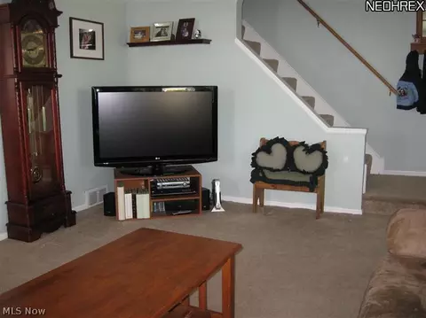 28518 Forest Rd, Willowick, OH 44095 photo 3
