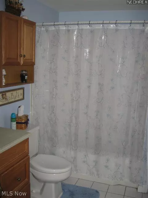 28518 Forest Rd, Willowick, OH 44095 photo 10