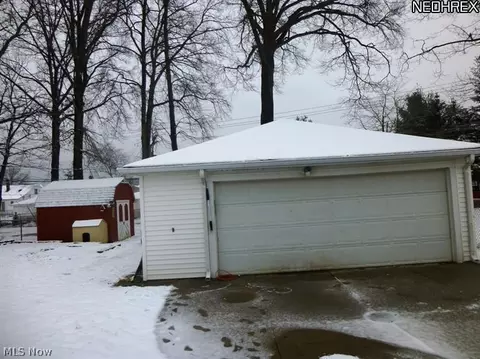 31405 Daniel Dr, Willowick, OH 44095 photo 16