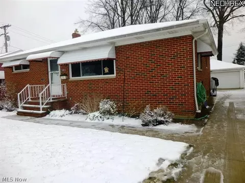 31405 Daniel Dr, Willowick, OH 44095 photo 1