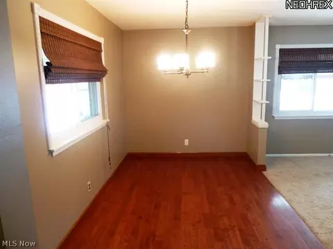 31405 Daniel Dr, Willowick, OH 44095 photo 4