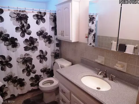 31405 Daniel Dr, Willowick, OH 44095 photo 8
