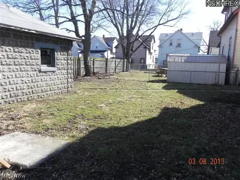 1618 Thomas St, Sandusky, OH 44870 photo 12