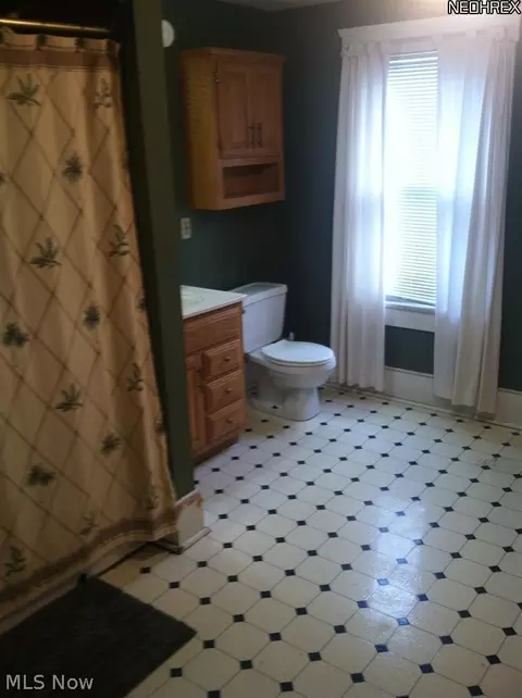 2432 E 32nd St, Lorain, OH 44055 photo 11