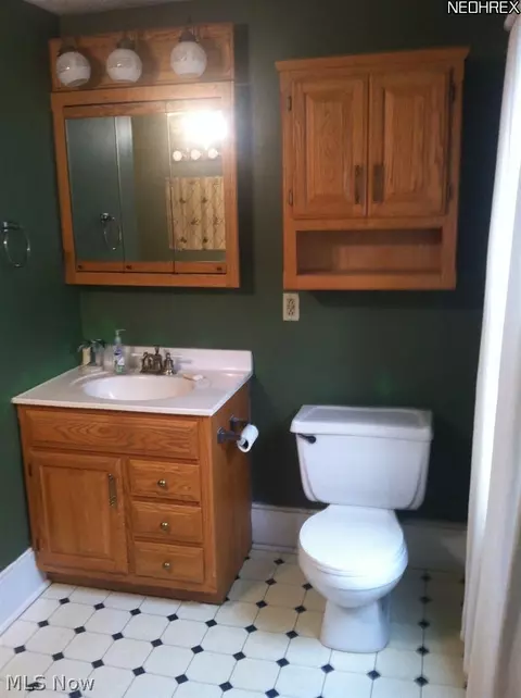 2432 E 32nd St, Lorain, OH 44055 photo 14