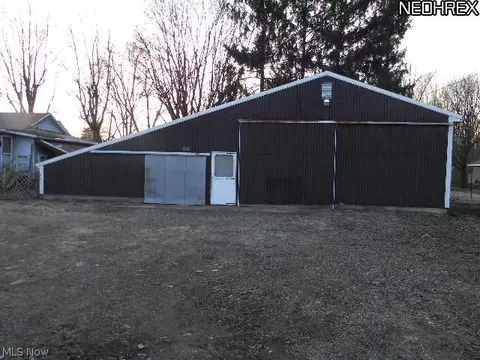 118 Second St, Malvern, OH 44644 photo 4