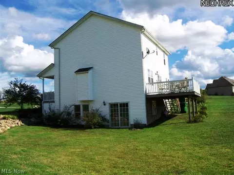 9620 Juniper Dr, Chardon, OH 44024 photo 4