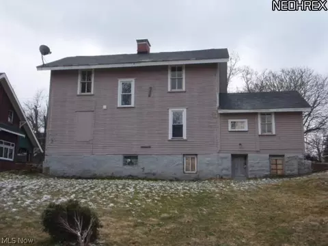 179 Elm St, Struthers, OH 44471 photo 6