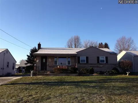 508 Creed St, Struthers, OH 44471 photo 1