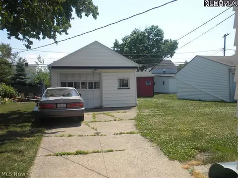 6603 Alber Ave, Parma, OH 44129 photo 8