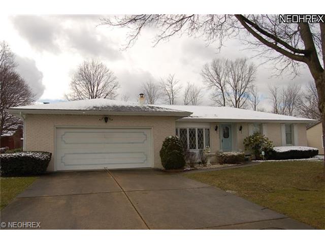 181 Roche Way, Youngstown, OH 44512 photo 2