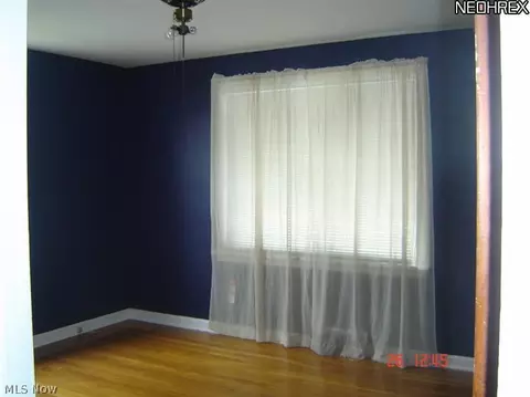 631 Como St, Struthers, OH 44471 photo 7